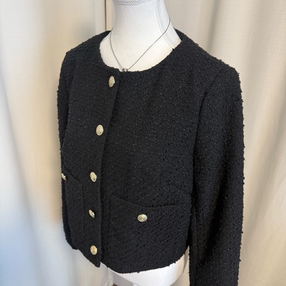 H&M cropped tweed jacket with Gold Buttons in M - Picture 2 of 3